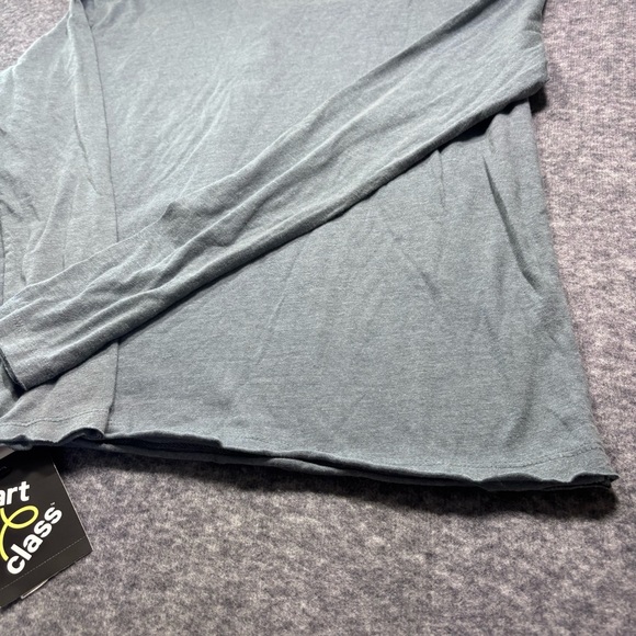 art class Long-Sleeve Henley in Heather Blue with Wood-Tone Buttons - Picture 4 of 15